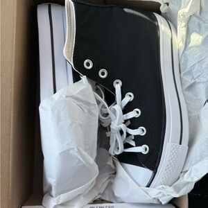 BRAND NEW PLATFORM CONVERSE
